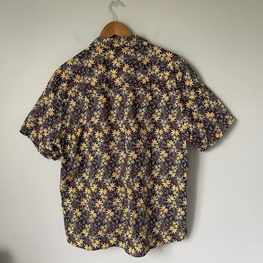 Toad&Co. Button Down Shirt Top Tropical Print Relaxed Fit Gorpcore Men's Size XL
